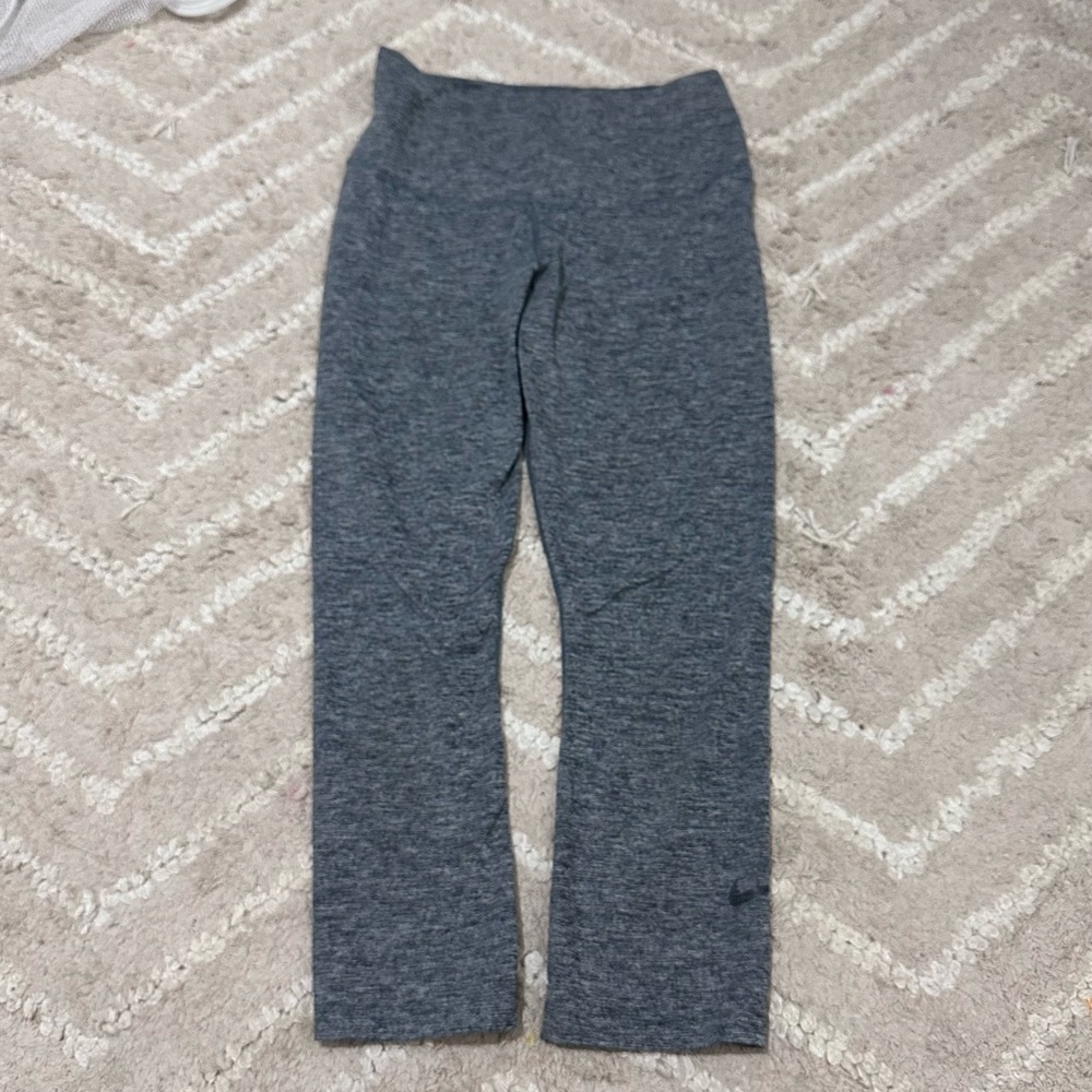 NIKE Dri-Fit Heather Grey Crop Compression Leggings